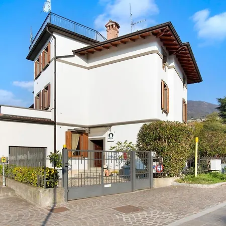 Wakesurfhouse 2 Ferienhaus Sulzano